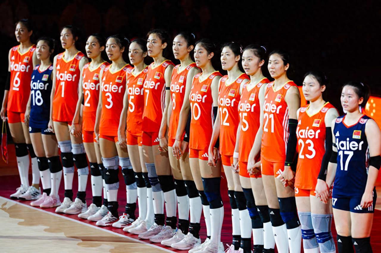 世锦赛形势乱了！8强已决出4席，中国女排落入死亡半区，晋级难了